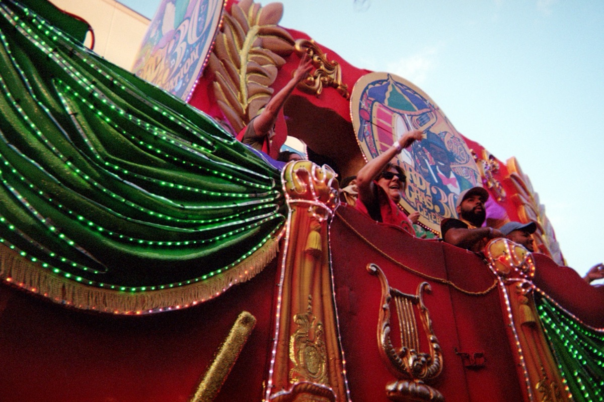 Mardi Gras, Orlando. Fujicolor Superia.